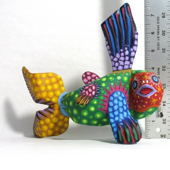 Zeny Fuentes Y Reyna Alebrije Wood Hand Carved/Painted Fish from Oaxaca Mexico - Picture 10 of 15